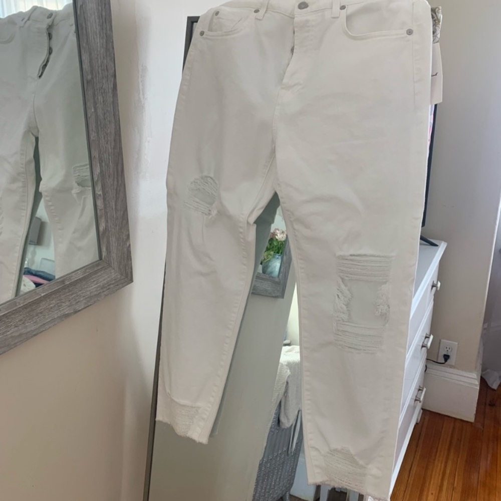 NWT 7 for all mankind white high waisted denim - size 29